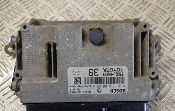 Toyota Aygo AB40 Engine control unit/module 896610H390