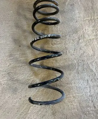 Toyota Avensis T220 Rear coil spring