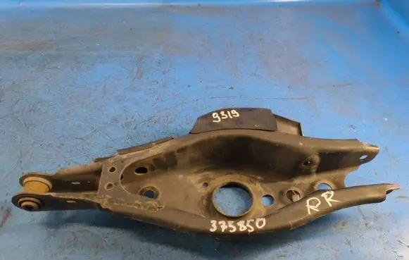 Lexus CT 200H Rear control arm 4873075010