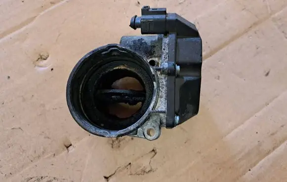 Audi A4 S4 B6 8E 8H Throttle body valve 03G128063G A2C53249824 0205081709