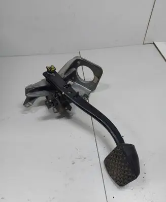 BMW 3 E46 Brake pedal 35112229128