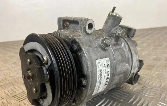 Volkswagen PASSAT B6 Air conditioning (A/C) compressor (pump) 1K0820808F 2970705404