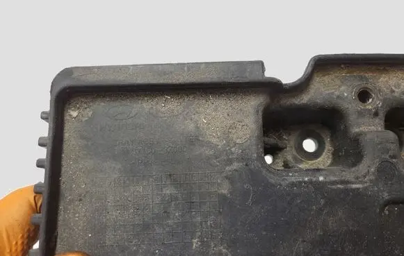 Hyundai i40 Battery tray 371503Z000