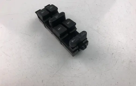 Volkswagen Golf V Electric window control switch 1J4959857D