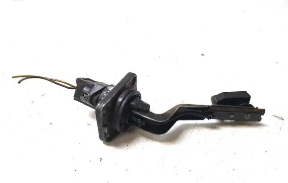 Toyota Corolla E120 E130 Oil level sensor 