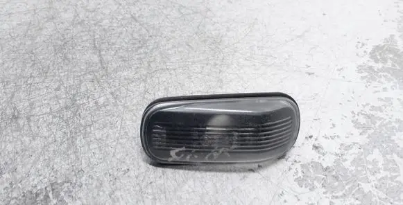 Saab 9-5 Front fender indicator light