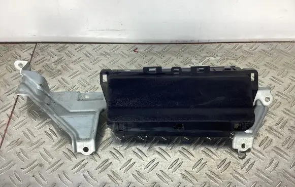 Toyota Land Cruiser (J150) Knee airbag 