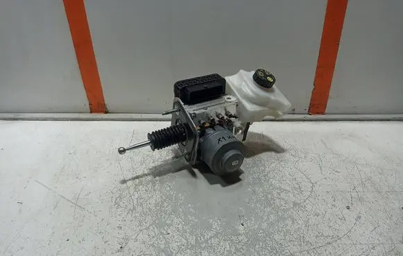 BMW X1 U11 Master brake cylinder 5B67B86