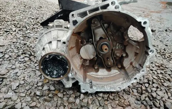 Volkswagen Golf VII Manual 5 speed gearbox MWW