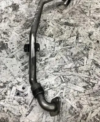 Audi A4 S4 B7 8E 8H Engine coolant pipe/hose 03G131521