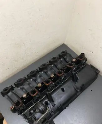 BMW 5 E60 E61 Intake manifold 7790701