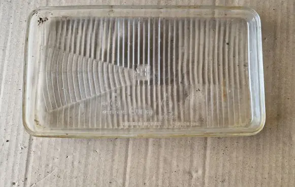 Volkswagen Jetta I Headlight lense 161941018B 161941043B 161941044B