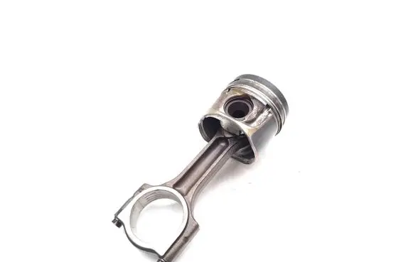 Opel Vivaro Piston with connecting rod M9R630 M9R692 M9R780
