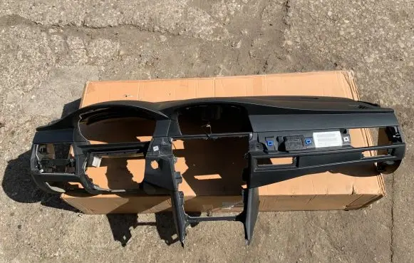 BMW 5 E60 E61 Dashboard 6976421