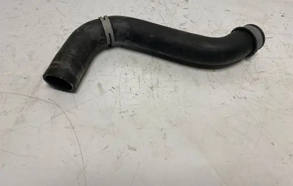 Mercedes-Benz Sprinter W906 Engine coolant pipe/hose 9065012982