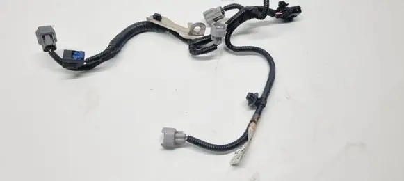 Nissan Qashqai J12 Fuel injector wires 240796UM0A