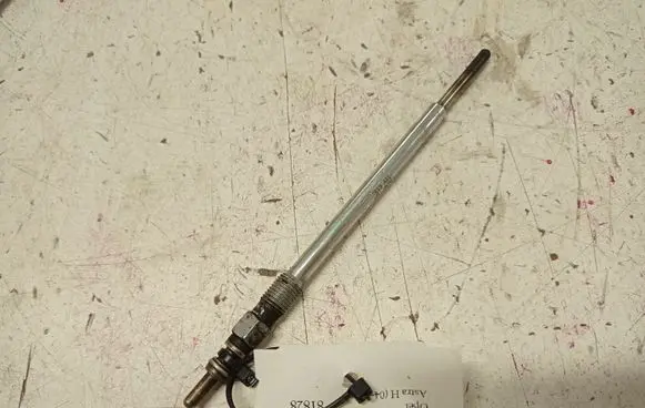 Opel Astra H Glow plug NGKYE07