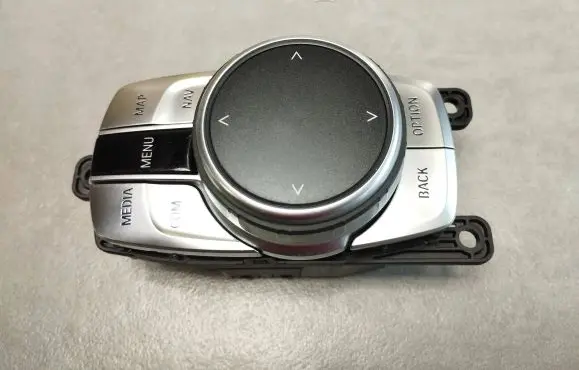 BMW 7 G11 G12 Head unit multimedia control 6821892