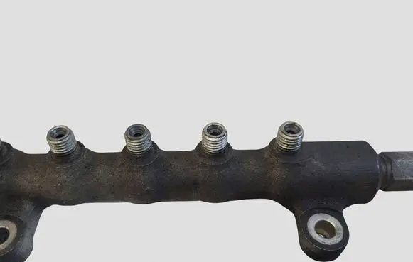 Toyota Avensis T250 Fuel main line pipe