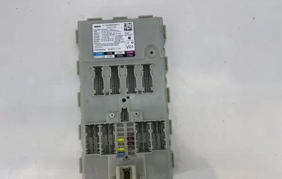 BMW 5 G30 G31 G38 BSM Control unit 8800386