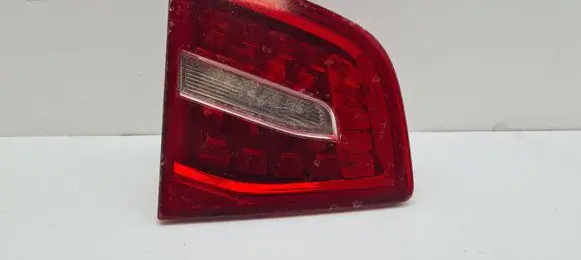 Audi A6 S6 C6 4F Tailgate rear/tail lights 4F5945093