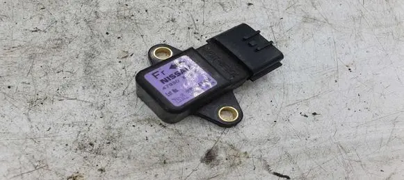 Nissan X-Trail T30 ESP acceleration yaw rate sensor 479308H300
