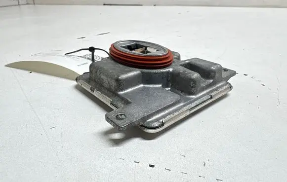 BMW 2 F22 F23 Headlight ballast module Xenon 7318327