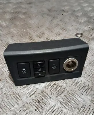 Toyota RAV 4 (XA30) Traction control (ASR) switch 5544942011 T11123