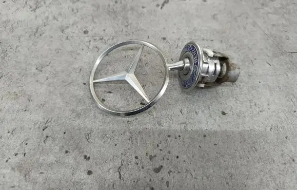 Mercedes-Benz CLK A208 C208 Manufacturer badge logo/emblem 