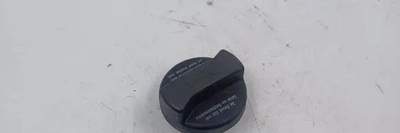 Audi A6 S6 C5 4B Oil filler cap 026103485