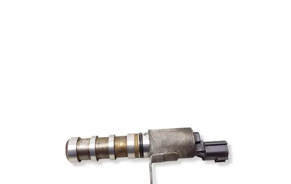 Nissan Juke I F15 Camshaft vanos timing valve 237962295R