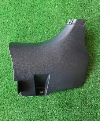 Toyota RAV 4 (XA40) Front sill trim cover 62111-42060