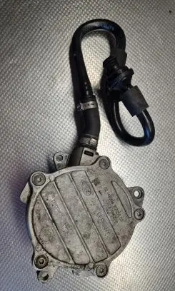 Audi A6 S6 C6 4F Vacuum pump 06D145100E