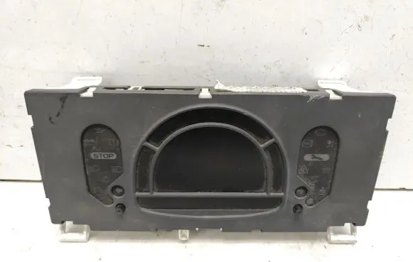 Renault Modus Speedometer (instrument cluster) P8200699915J