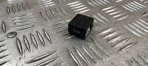 Audi A3 8Y Other relay 4H0951253C
