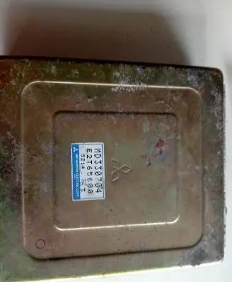 Mitsubishi Colt Engine control unit/module Md330704