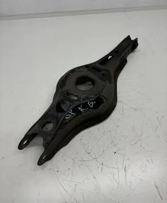 Lexus UX Rear upper control arm/wishbone