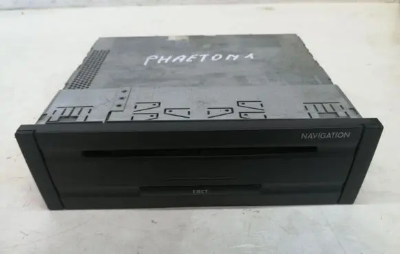 Volkswagen Phaeton Navigation unit CD/DVD player 3D0919887B