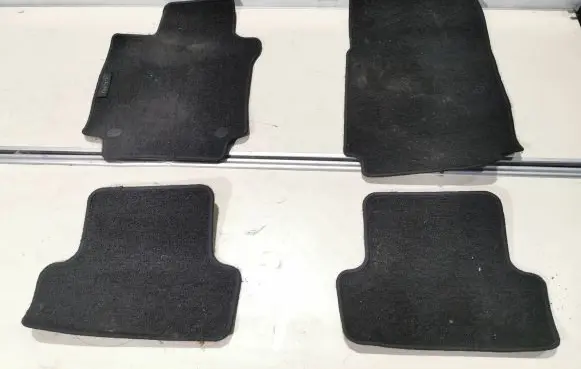 Renault Clio IV Car floor mat set 