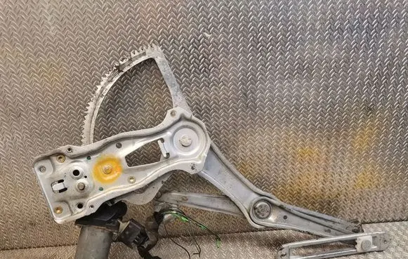 Mercedes-Benz E W210 Front door window regulator with motor 0130821709