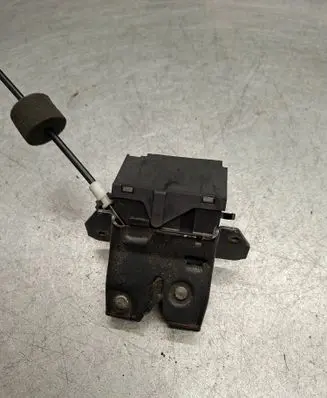Mercedes-Benz C W203 Tailgate/trunk/boot lock/catch/latch A2037500184