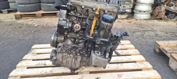 Volkswagen PASSAT B5.5 Engine AVF
