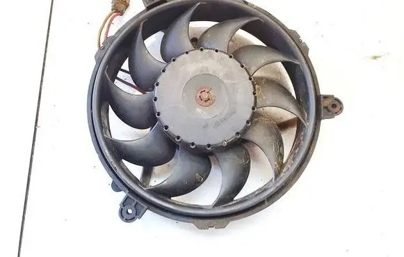 Volkswagen Transporter - Caravelle T4 Radiator cooling fan shroud