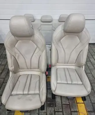 BMW 5 G30 G31 G38 Seat set 2845388 2845387