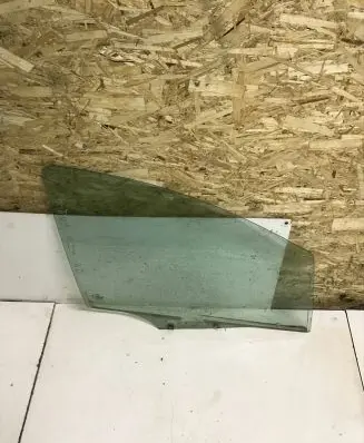 Peugeot 207 Front door window glass four-door 43R000464 E000189