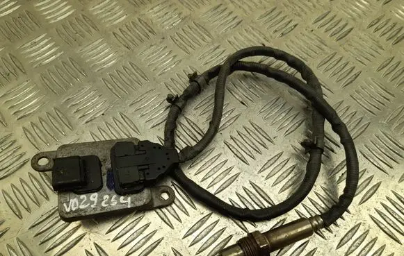 Mercedes-Benz E W212 Lambda probe sensor A0009051612