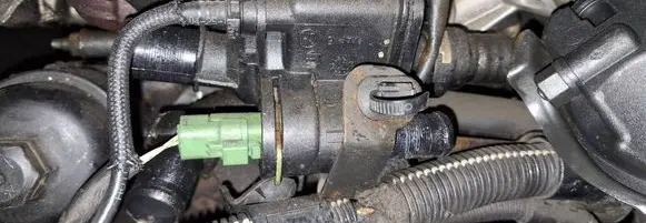 Peugeot 206 Engine coolant pipe/hose 
