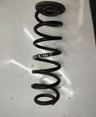 Volkswagen Golf VII Rear coil spring 5Q0511115
