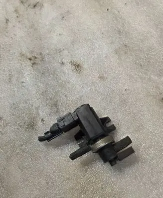 Seat Alhambra (Mk1) Turbo solenoid valve