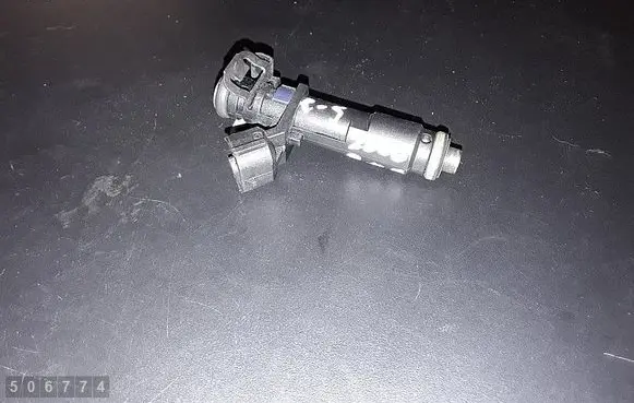 Citroen C5 Fuel injector deka7-1